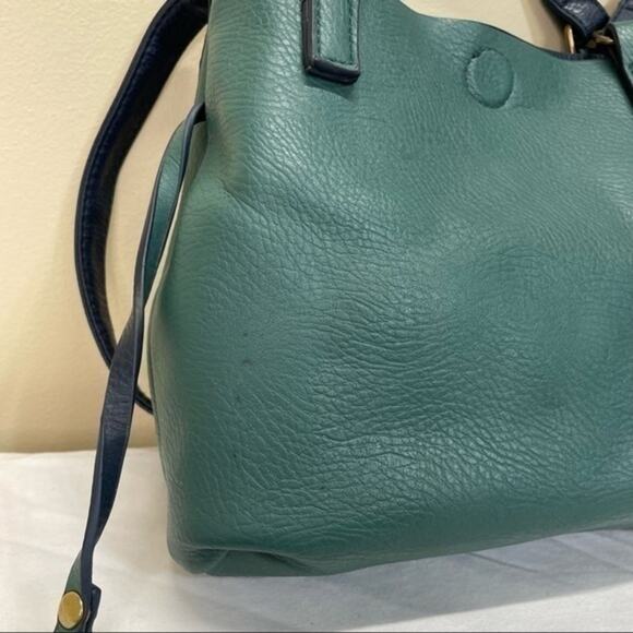 G.H. Bass & Co. Vegan Leather Purse and Zipper pouch reversible 90s bag - Picture 9 of 16